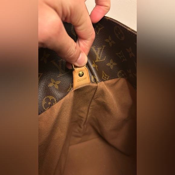 Louis Vuitton Brown Monogram Shoulder Bag - Picture 7 of 9
